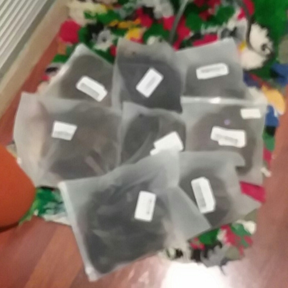 Bundle of Messy Updo Hair Bun Ext. - Picture 4 of 4